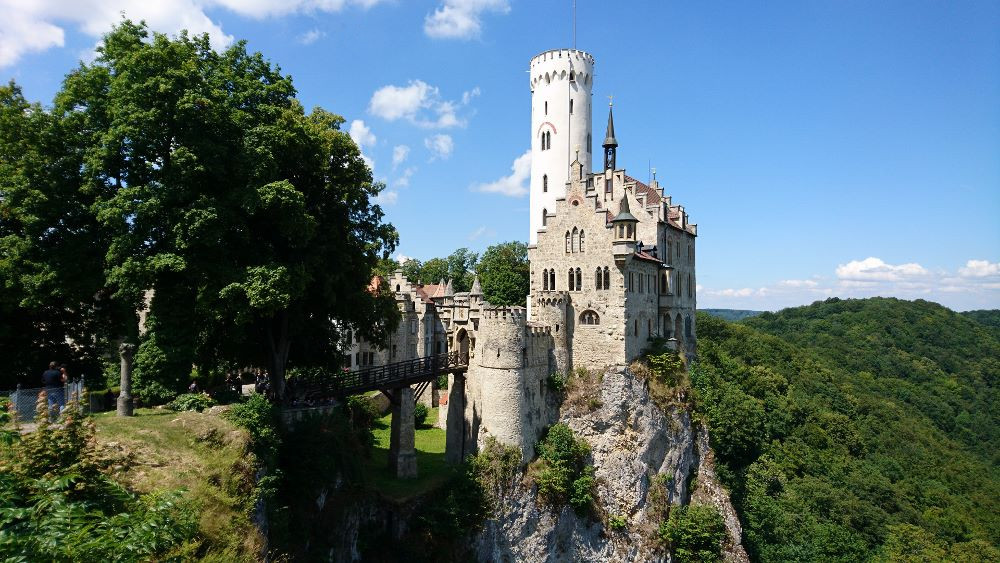 Burg Lichtenstein (ohne Schandflecken ;-) )